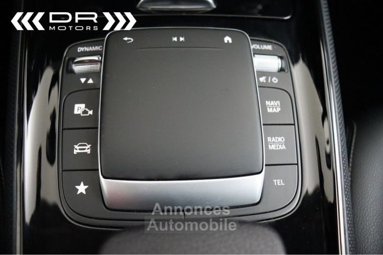 Mercedes Classe GLA 200 D 7 GTRONIC BUSINESS SOLUTION - NAVI WIDESCREEN - <small></small> 27.995 € <small>TTC</small> - #32