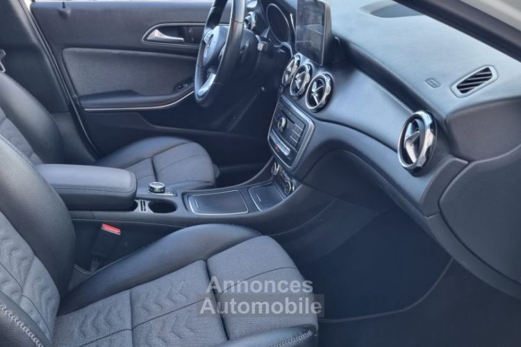 Mercedes Classe GLA 200 D 7G-TRONIC SENSATION - <small></small> 23.900 € <small>TTC</small> - #18