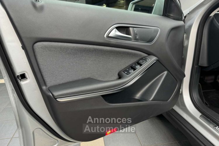 Mercedes Classe GLA 200 Finition Style Boîte Auto- Caméra - <small></small> 19.500 € <small>TTC</small> - #14