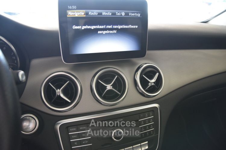 Mercedes Classe GLA 200 Premium Plus Urbain Business AMG PANO-ROOF - <small></small> 26.450 € <small>TTC</small> - #15