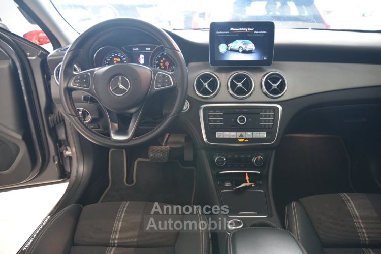 Mercedes Classe GLA 200 Premium Plus Urbain Business AMG PANO-ROOF - <small></small> 26.450 € <small>TTC</small> - #28