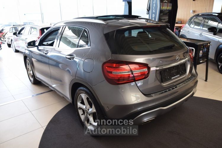 Mercedes Classe GLA 200 Premium Plus Urbain Business AMG PANO-ROOF - <small></small> 26.450 € <small>TTC</small> - #42