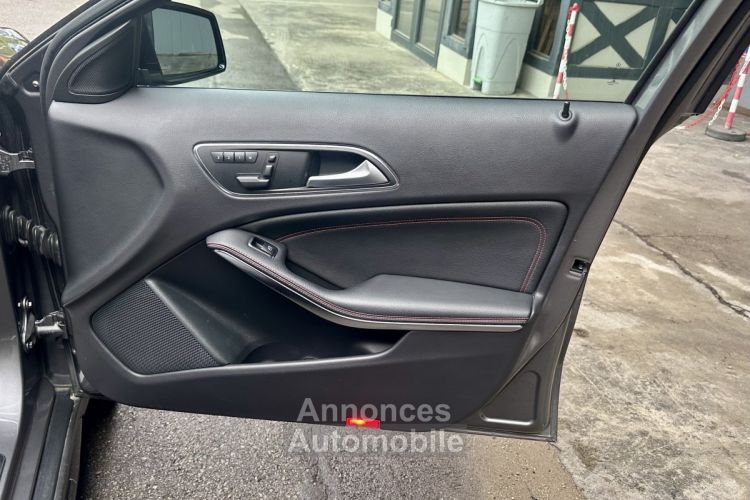 Mercedes Classe GLA 220 CDI AMG Line 4Matic 175ch 7G-DCT+Toit pano - <small></small> 19.990 € <small>TTC</small> - #32