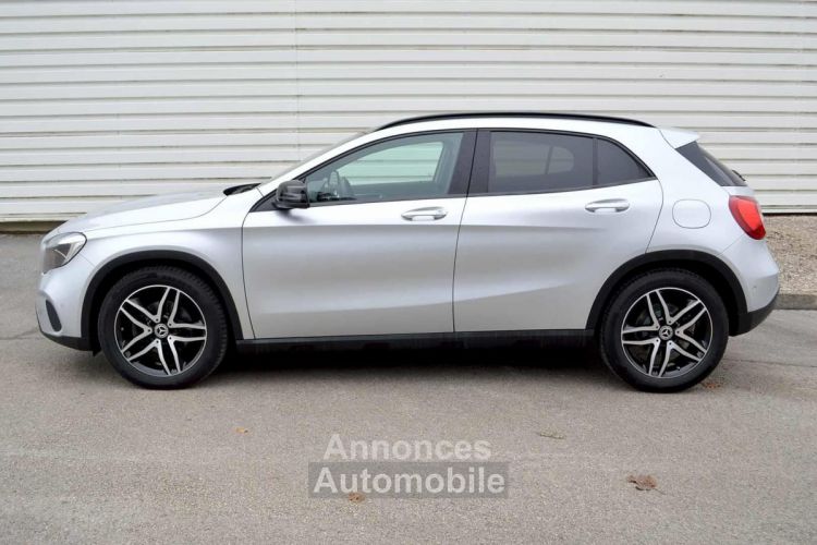 Mercedes Classe GLA 220 D INSPIRATION 7G-DCT 4MATIC ARGENT IRIDIUM - <small></small> 23.690 € <small>TTC</small> - #4