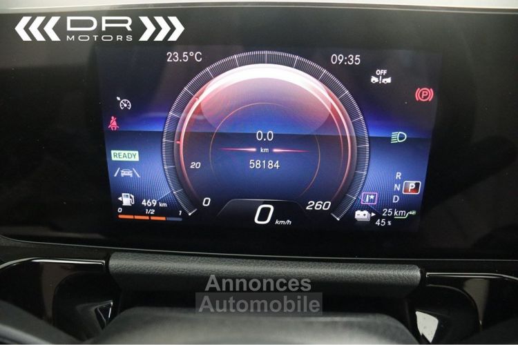 Mercedes Classe GLA 250 7 GTRONIC LUXURY LINE - LEDER NAVI DAB PANODAK MIRROR LINK - <small></small> 34.995 € <small>TTC</small> - #32