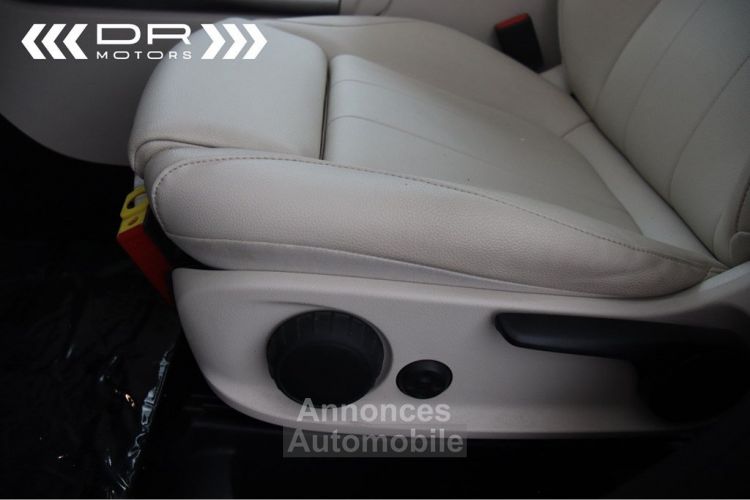 Mercedes Classe GLA 250 7 GTRONIC LUXURY LINE - LEDER NAVI DAB PANODAK MIRROR LINK - <small></small> 34.995 € <small>TTC</small> - #38