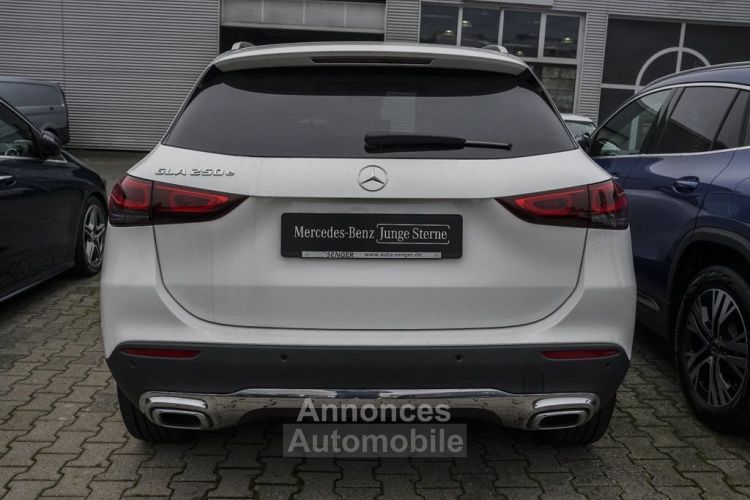 Mercedes Classe GLA 250 e Progressive Distronic - <small></small> 34.440 € <small>TTC</small> - #6