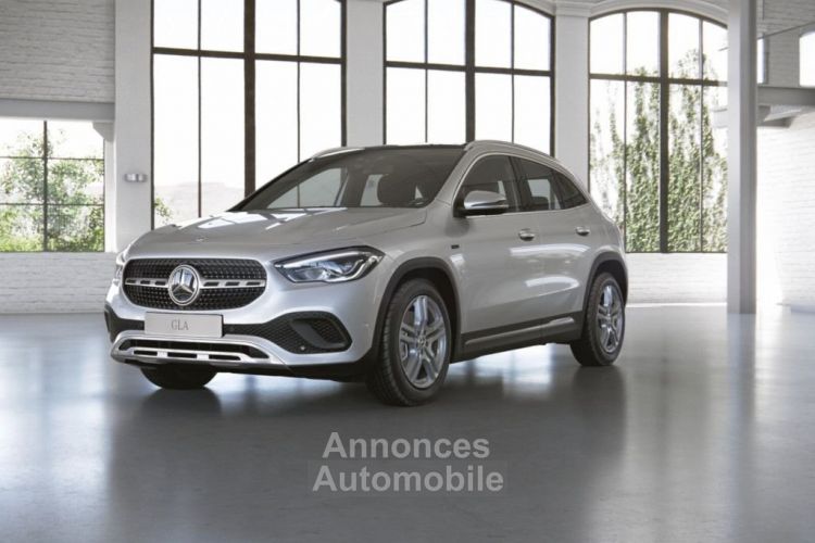 Mercedes Classe GLA 250 e Progressive LED Pano  - <small></small> 34.790 € <small>TTC</small> - #1