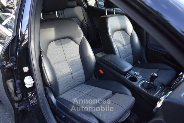 Mercedes Classe GLA FASCINATION Phase 2 200 2.1 d 136 cv - <small></small> 19.990 € <small>TTC</small> - #18