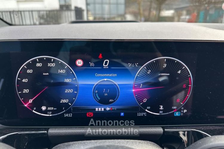 Mercedes Classe GLA Mercedes 2.0 200 D 150CH AMG LINE TOIT OUVRANT PANORAMIQUE + ORIGINE FRANCE 1ERE MAI... - <small></small> 52.400 € <small>TTC</small> - #17