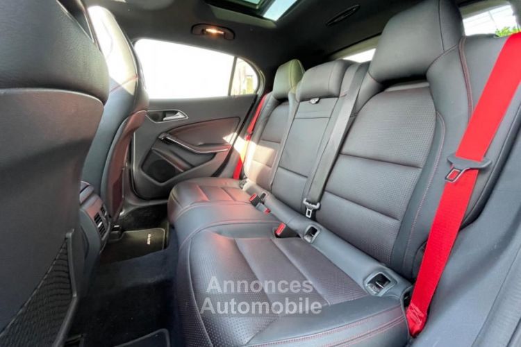 Mercedes Classe GLA Mercedes 45 AMG 381CH PERFORMANCE 4MATIC SPEEDSHIFT TOIT OUVRANT- ECHAPPEMENT SPORT- H... - <small></small> 35.950 € <small>TTC</small> - #10