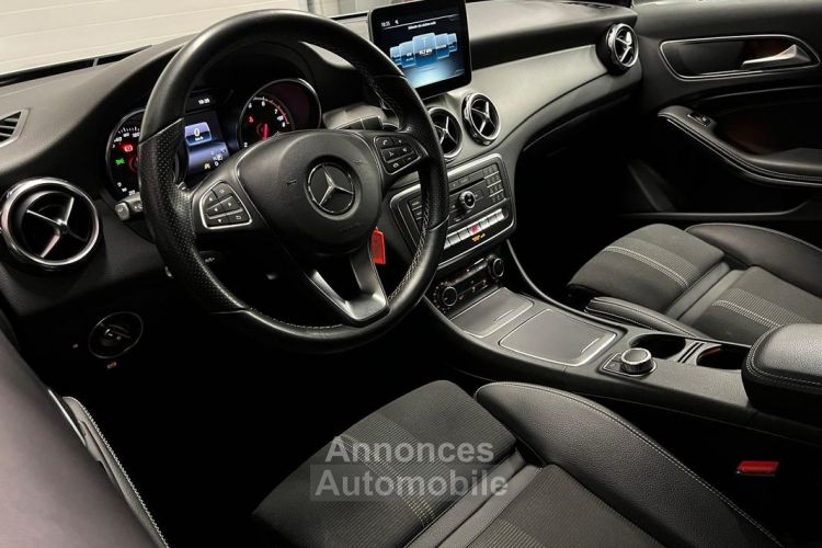 Mercedes Classe GLA MERCEDES BUSINESS 180 7-G DCT Executive ENTRETIEN - <small></small> 16.990 € <small>TTC</small> - #13