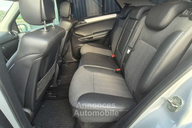 Mercedes Classe ML Mercedes CLASSE M W164 3.0 ML 320 CDI 4-matic 4x4 (224Ch) Attelage Siège élec 4 Pneus Neuf / 31 - <small></small> 13.500 € <small></small> - #19