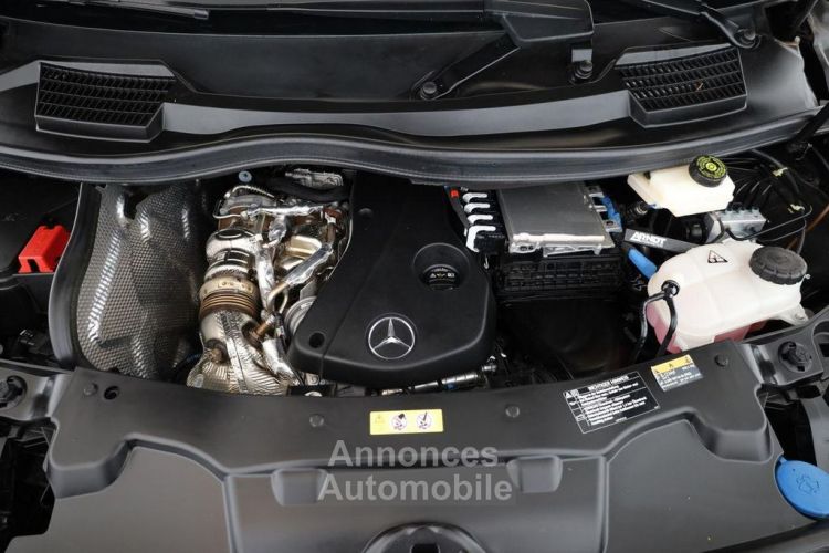 Mercedes Classe V 300 4M AVANTGARDE AMG-Line LONG 8P Noir Full Cuir Beige Attelage TOP , 1èreM TVA Récupérable - <small></small> 81.890 € <small></small> - #14