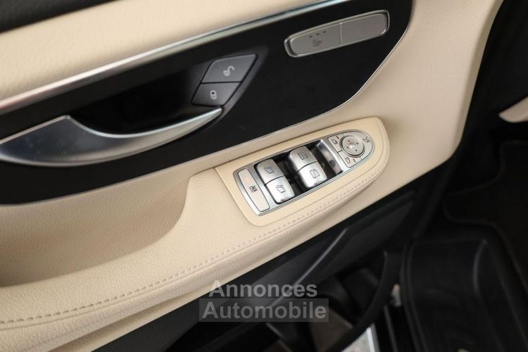 Mercedes Classe V 300 4M AVANTGARDE AMG-Line LONG 8P Noir Full Cuir Beige Attelage TOP , 1èreM TVA Récupérable - <small></small> 81.890 € <small></small> - #23