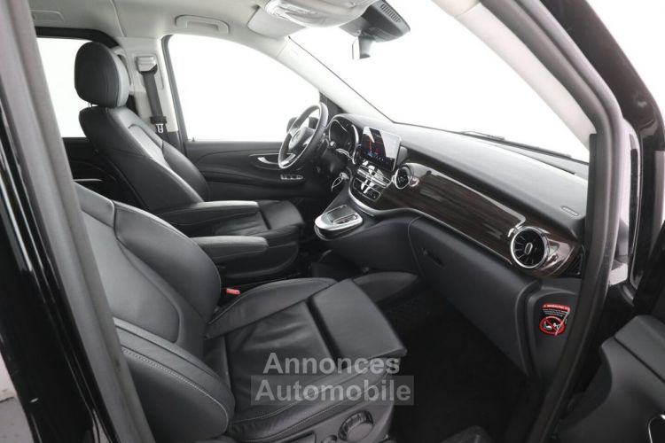 Mercedes Classe V 300 AVANTGARDE EXTRALONG 8P Noir Full cuir Noir  1èreM Garantie 24 mois Mercedes TVA Récupérable - <small></small> 65.490 € <small></small> - #19