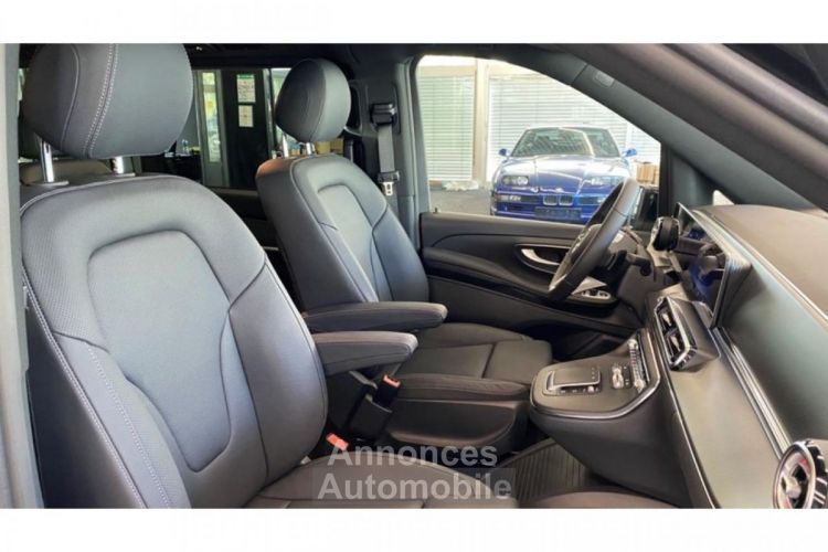 Mercedes Classe V Extra-Long 300 d 9G-TRONIC 4x4 Avantgarde 8 places V300d FACELIFT NOUVEAU - <small></small> 127.800 € <small></small> - #16