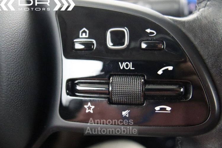 Mercedes GLB 200 d 7G Tronic BUSINESS SOLUTIONS - WIDESCREEN LEDER NAVI MIRROR LINK TREKHAAK - <small></small> 29.995 € <small>TTC</small> - #36