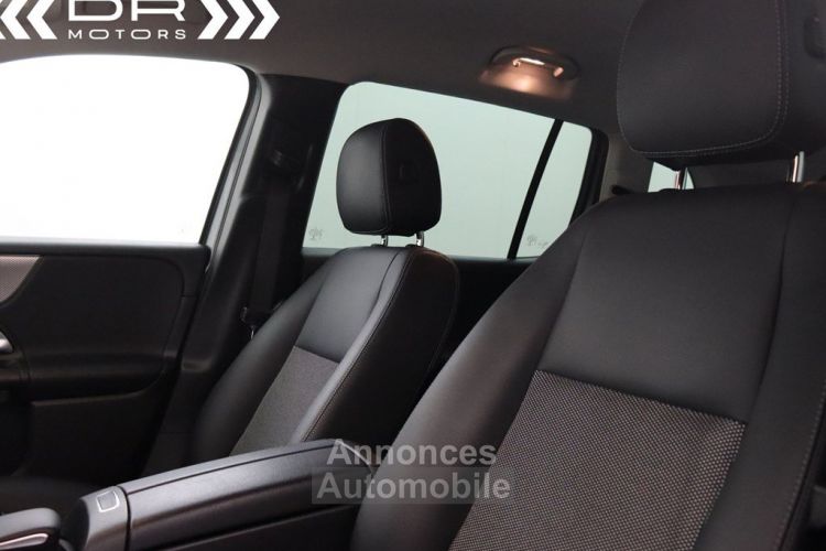 Mercedes GLB 200 d 7G Tronic BUSINESS SOLUTIONS - WIDESCREEN LEDER NAVI MIRROR LINK TREKHAAK - <small></small> 29.995 € <small>TTC</small> - #38