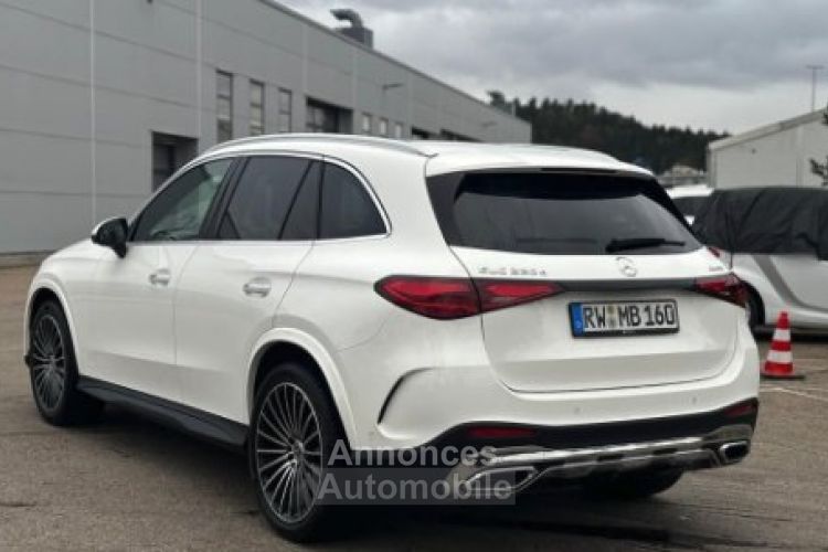 Mercedes GLC 220d 4M/AMG/ATTELAGE/PANO - <small></small> 63.900 € <small>TTC</small> - #3