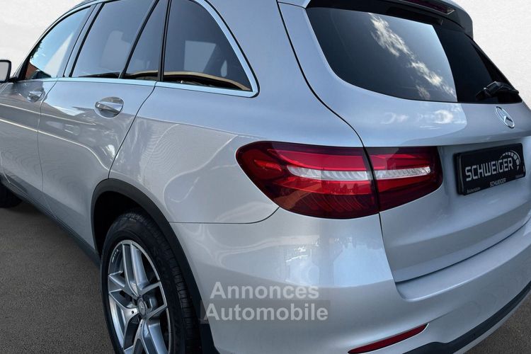 Mercedes GLC Mercedes GLC 250d 204Ch 4M AMG Suspension Pneuma Attelage Alarme Caméra 360 T.O Distronic / 50 - <small></small> 31.400 € <small>TTC</small> - #17