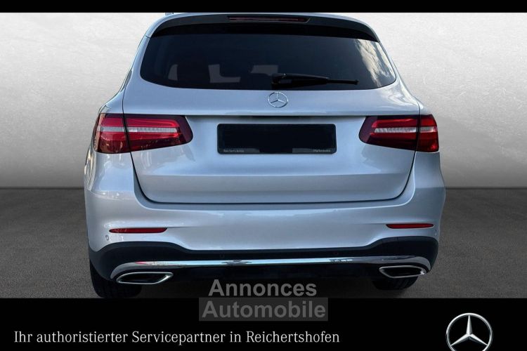 Mercedes GLC Mercedes GLC 250d 204Ch 4M AMG Suspension Pneuma Attelage Alarme Caméra 360 T.O Distronic / 50 - <small></small> 31.400 € <small>TTC</small> - #15