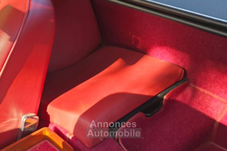 Mercedes SL 230 PAGODE AVEC CAPOTE + HARD TOP - <small></small> 178.900 € <small>TTC</small> - #17