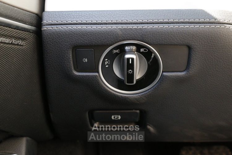 Mercedes SL (231) 350 3.5 i V6 306 7G-TRONIC (Sièges chauffants, massant, électriques, à mémoire, ventilés...) - <small></small> 38.990 € <small>TTC</small> - #21