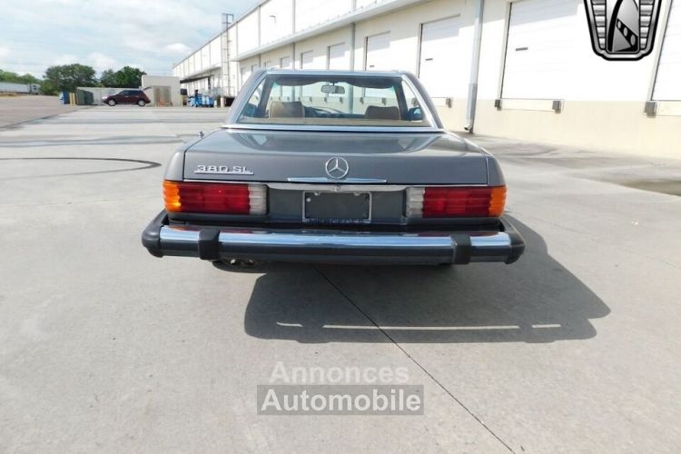 Mercedes SL Classe Moteur V8 de 3,8 - <small></small> 18.100 € <small>TTC</small> - #2