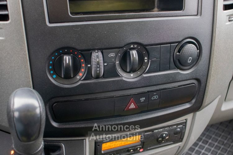 Mercedes Sprinter 516 CDi Aut. Glasresteel - 1 EIGENAAR - LICHTE VRACHT - GLASTRANSPORT - 3 PLAATSEN - BTW AFTREKBAAR - <small></small> 13.999 € <small>TTC</small> - #17