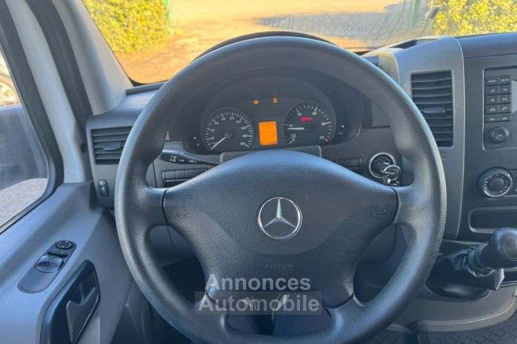 Mercedes Sprinter FOURGON 514 HAYON 3.5T PROPULSION - CAMERA RECUL CT OK - <small></small> 25.990 € <small>TTC</small> - #9