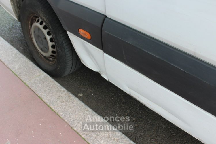 Mercedes Sprinter II (2) 311 CDI 37S 3.5T - <small></small> 11.990 € <small>TTC</small> - #29