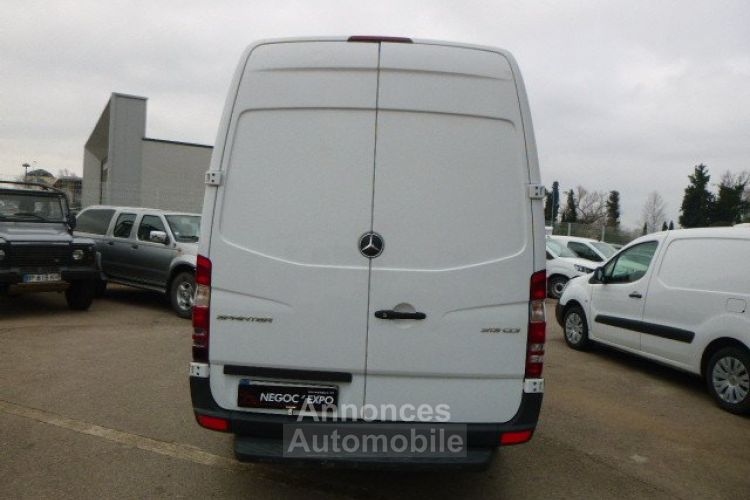 Mercedes Sprinter II Fourgon 2.2 CDI - <small></small> 12.990 € <small>TTC</small> - #3