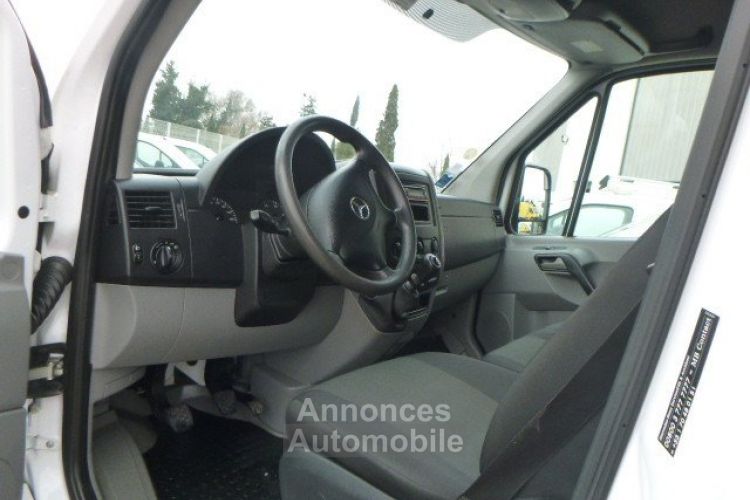 Mercedes Sprinter II Fourgon 2.2 CDI - <small></small> 12.990 € <small>TTC</small> - #6