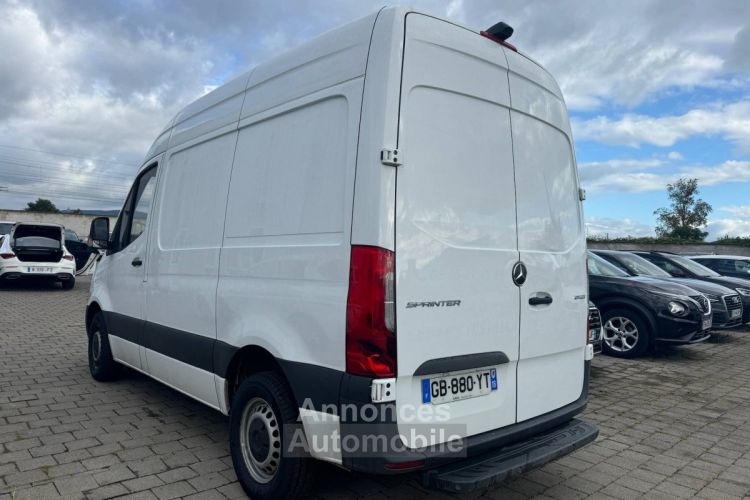 Mercedes Sprinter LOA / TVA L2H1 211CDI 2.2 D 16V Fourgon moyen 114 cv - <small></small> 28.990 € <small>TTC</small> - #3