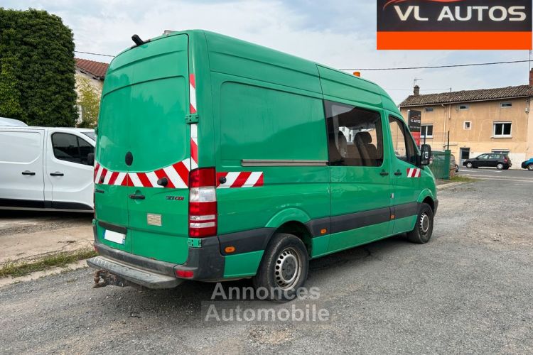 Mercedes Sprinter Mercedes 7 Places 313 CDI 130 cv L2H2 année 2011 - <small></small> 8.940 € <small>TTC</small> - #3