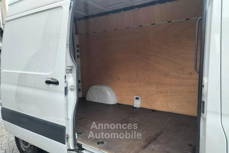 Mercedes Sprinter Mercedes VU FOURGON 2.2 211 CDI L2 H2 TVA Récupérable (HT 20790 euros) - <small></small> 24.950 € <small>TTC</small> - #11