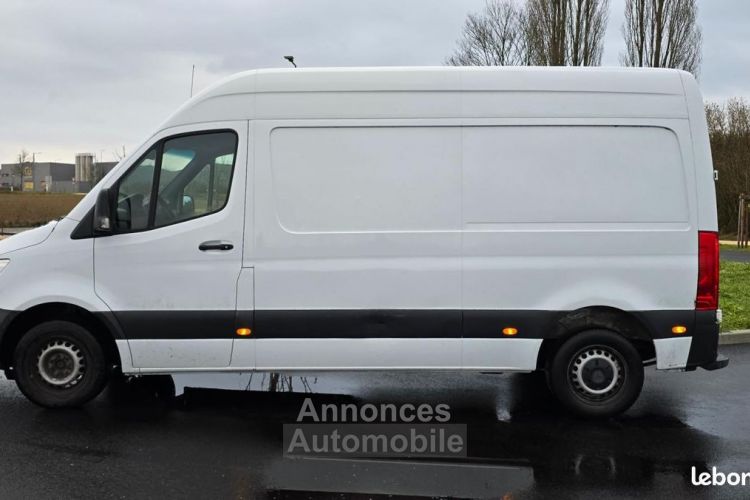 Mercedes Sprinter Mercedes VU FOURGON 2.2 214 CDI 145 3T0+TVA RECUPERABLE - <small></small> 20.230 € <small>TTC</small> - #4