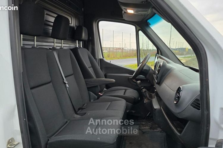 Mercedes Sprinter Mercedes VU FOURGON 2.2 214 CDI 145 3T0+TVA RECUPERABLE - <small></small> 20.230 € <small>TTC</small> - #12