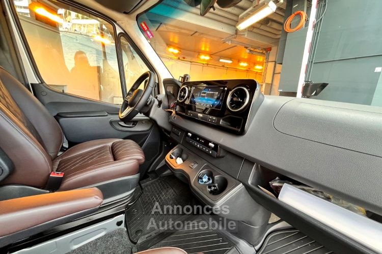 Mercedes Sprinter Tourer 319 CDI Long - 6 Places Type Premiere Classe - Executive - <small></small> 129.900 € <small></small> - #19