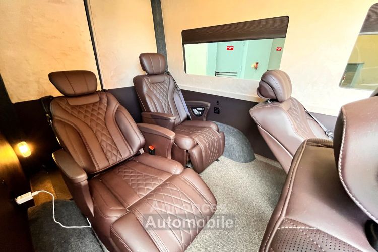 Mercedes Sprinter Tourer 319 CDI Long - 6 Places Type Premiere Classe - Executive - <small></small> 129.900 € <small></small> - #23