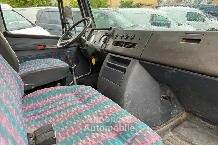 Mercedes Vario 609 Mercedes D 1995 Direction assistée cabine en très bon état faible kilométrage - <small></small> 9.540 € <small>TTC</small> - #4