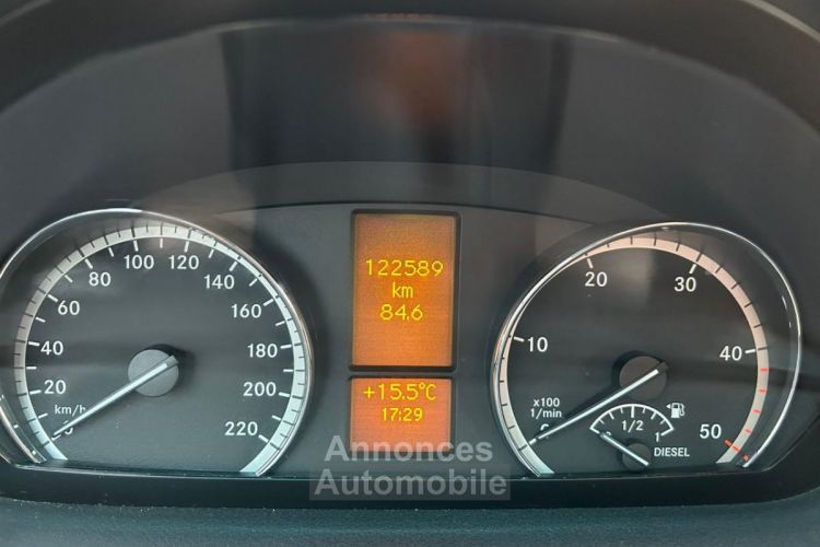 Mercedes Viano Long 2.2l CDI 163ch BVA Long Ambiente 4X4 - 8 places - <small></small> 28.900 € <small>TTC</small> - #21