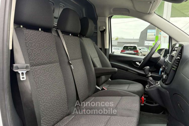 Mercedes Vito 114CDI 3 Zit-Uitbekleed-Airco - <small></small> 23.900 € <small>TTC</small> - #14