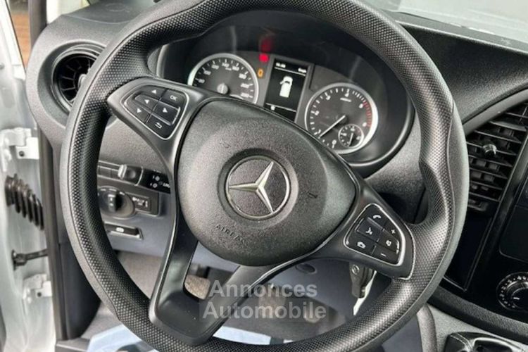 Mercedes Vito 114d L2 - Carplay - PDC - Camera - Cruise Controle - <small></small> 31.900 € <small>TTC</small> - #7