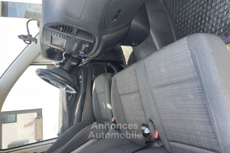 Mercedes Vito FG 114 CDI MIXTO LONG MIXTO BVA 6 PLACES EN DEPOT VENTE - <small></small> 38.000 € <small>TTC</small> - #2