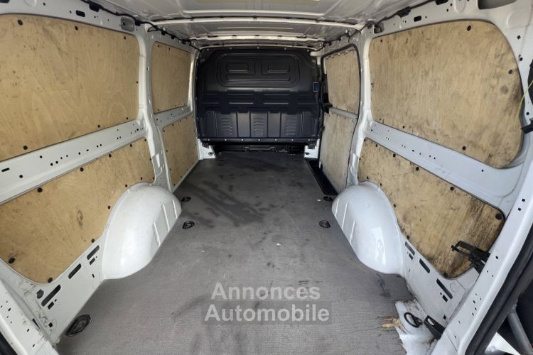 Mercedes Vito III 114 2.0 CDI 136ch Pro 9G-TRONIC 1erMain 15,000Kms Clim GPS Caméra 20,000euro H.T. TVA20% - <small></small> 24.000 € <small>TTC</small> - #25