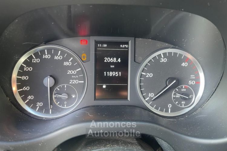 Mercedes Vito Mercedes VU FOURGON 1.6 111 CDI 115 EXTRALONG TVA NON RECUPERABLE - <small></small> 17.490 € <small>TTC</small> - #18