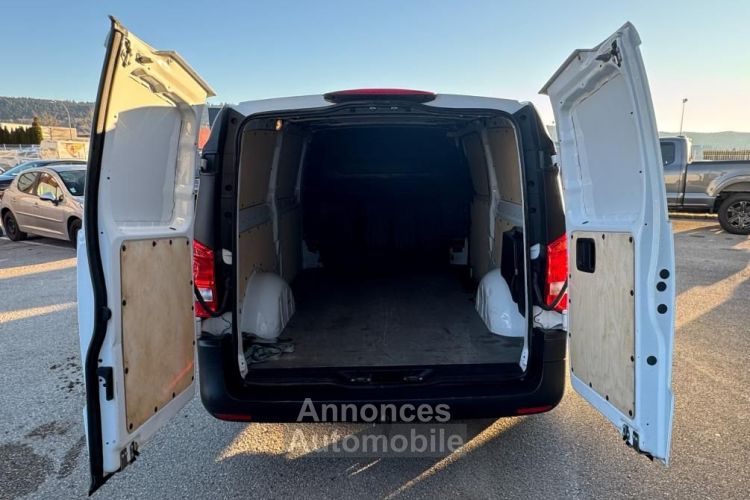 Mercedes Vito Mercedes VU FOURGON 2.2 114 CDI 135ch L2 4X4 7G-TRONIC BVA - <small></small> 25.990 € <small>TTC</small> - #8