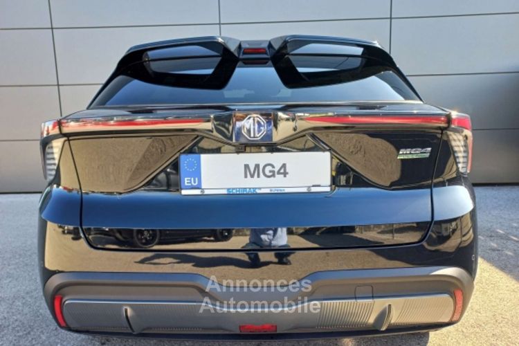 MG MG4 2023 Luxury 64kWh Led - <small></small> 42.640 € <small></small> - #8